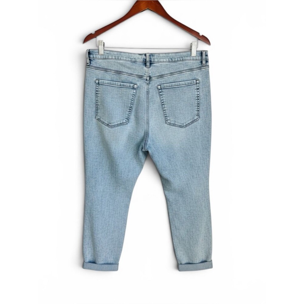 Lane Bryant Signature Fit High Rise Girlfriend Crop Jeans Acid Wash Size 22 - Picture 3 of 14
